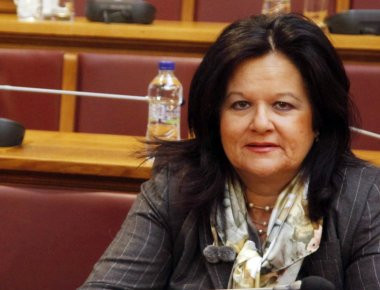 Χαρά Καφαντάρη: «Τα δύσκολα περάσανε αλλά έχουμε μπροστά μας κι άλλα» (βίντεο)